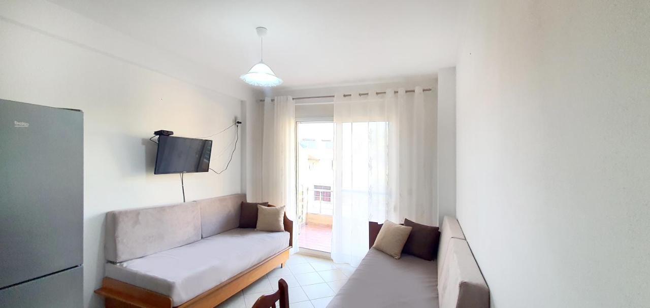 Sea & Sun Apartment ドゥラス エクステリア 写真